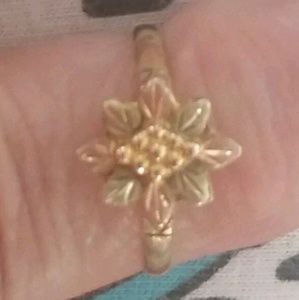 Black hills gold ring size 7